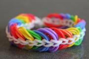 How to weave a bracelet from rubber bands